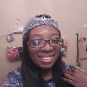 Meet your Posher, Roycee